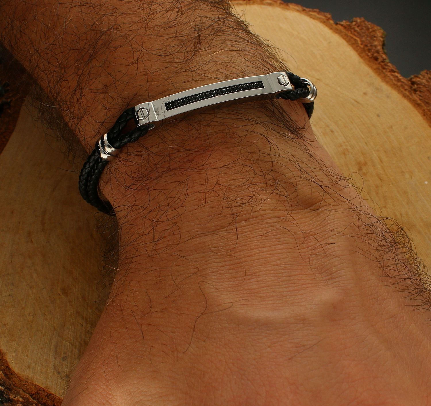 Bransoletka męska Nomination Italy Manvision czarna skórzana z czarnymi cyrkoniami 133001 007.png